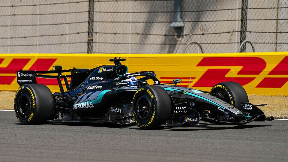 George Russell im Mercedes auf dem Shanghai International Circuit