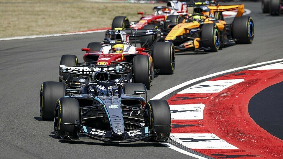 Die Formel-1-Piloten in der ersten Runde des Sprints in China