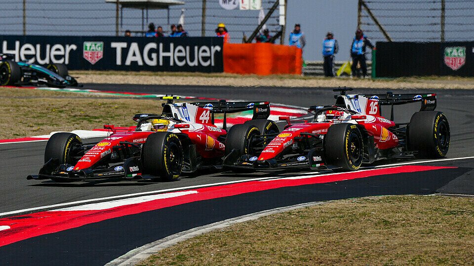 Die beiden Ferrari-Piloten im Kampf im Sprint in China