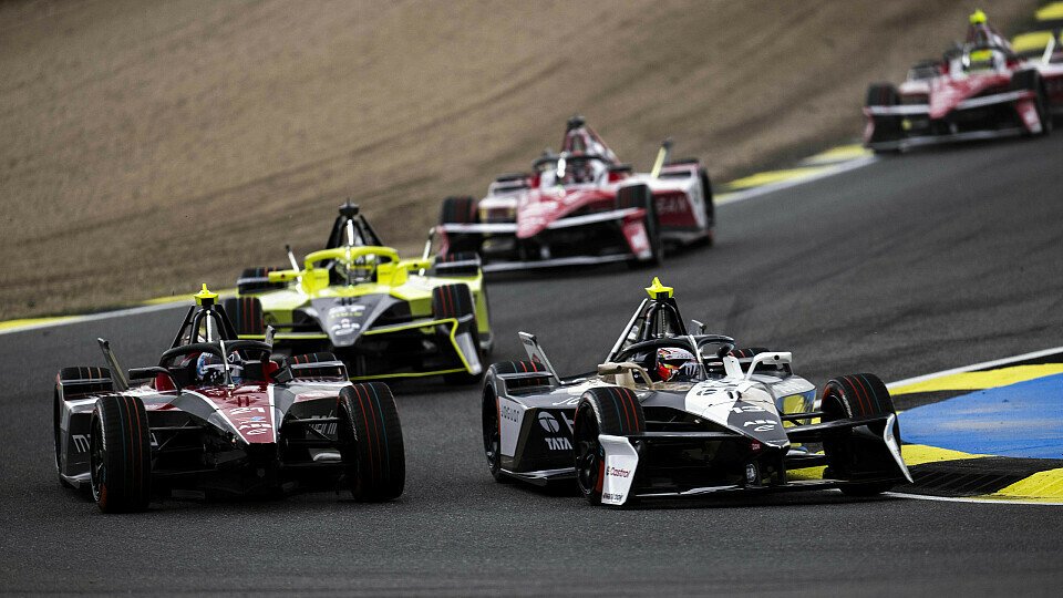 Nyck de Vries und Antonio Felix da Costa bei der Formel E in Madrid