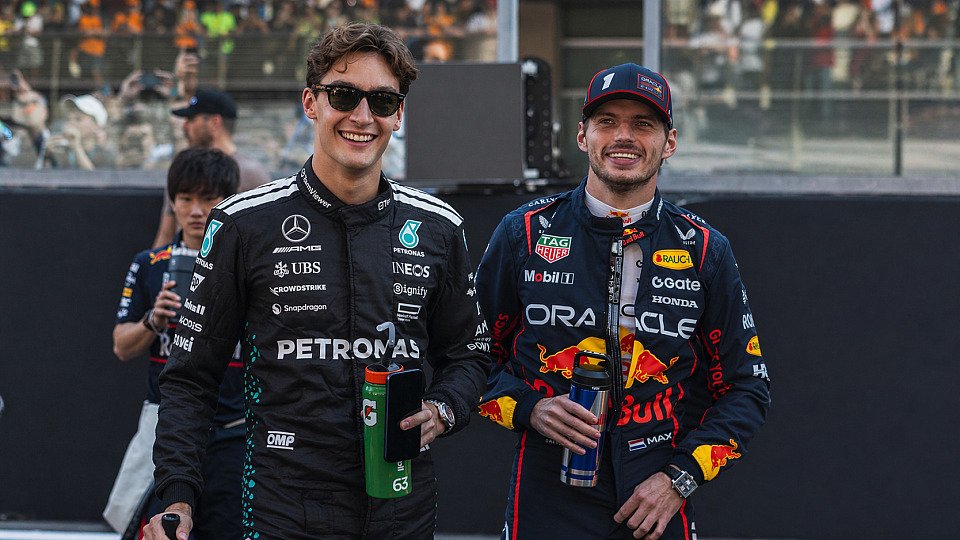 Max Verstappen und George Russell in Parc ferme