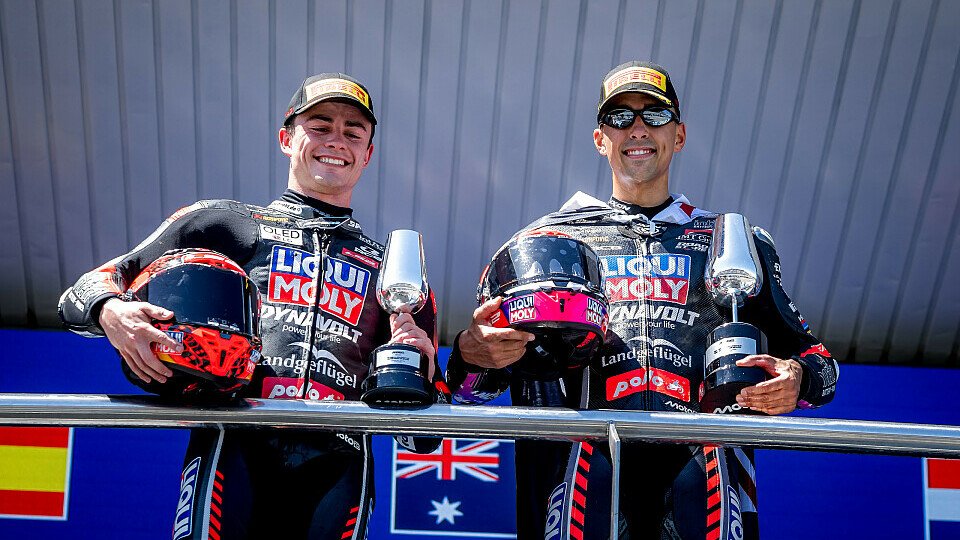 Manu Gonzalez und Senna Agius auf dem Podium in Spanien