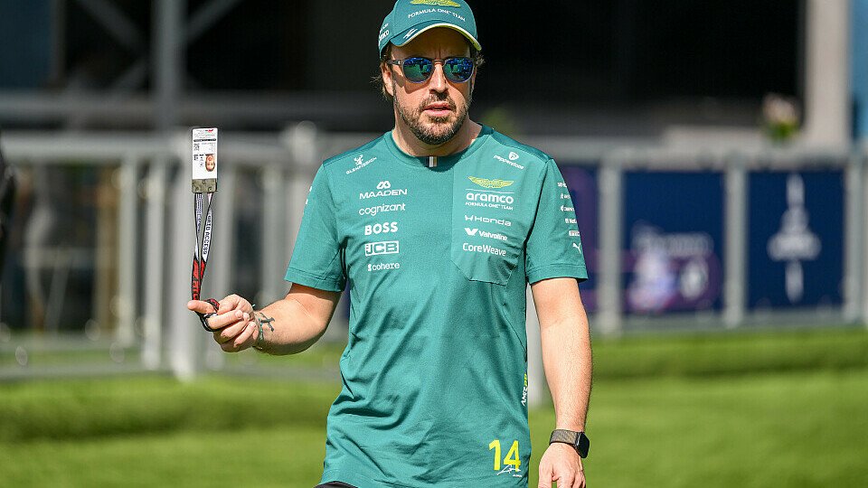 Fernando Alonso im Paddock von Miami