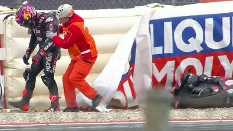 Jorge Martin stürzt im MotoGP-Training von Barcelona