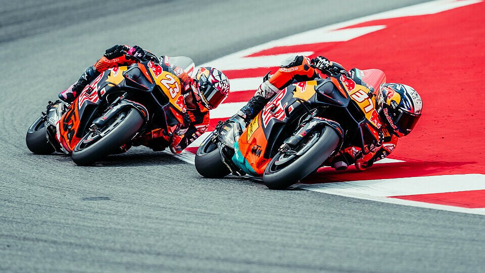 Pedro Acosta (#37) startet in Barcelona von ganz vorne, Foto: KTM Media