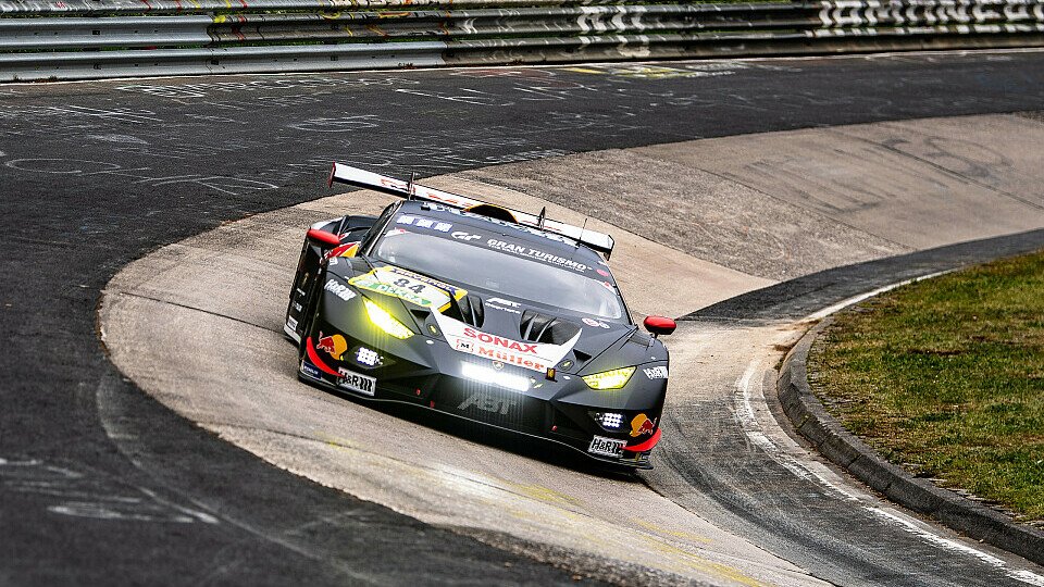 Der Lamborghini Huracan GT3 EVO2 von Red Bull Team ABT mit Engstler, Bortolotti, Niederhauser bei den 24h Nürburgring