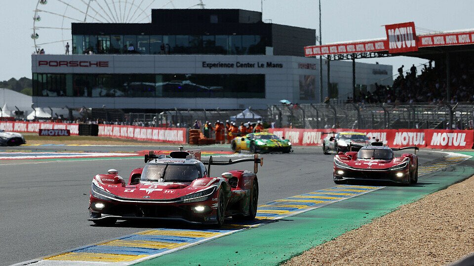 24h Le Mans, #7, Toyota, Conway, Kobayashi, De Vries 24h Le Mans, #7, Toyota, Conway, Kobayashi, De Vries
