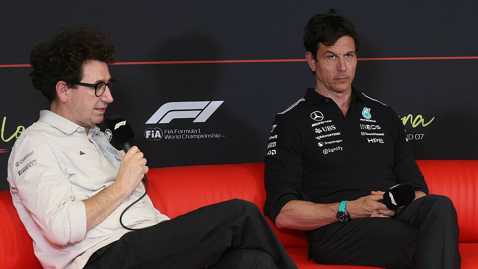 Audi-Teamchef Mattia Binotto und Mercedes-Teamchef Toto Wolff Audi-Teamchef Mattia Binotto und Mercedes-Teamchef Toto Wolff
