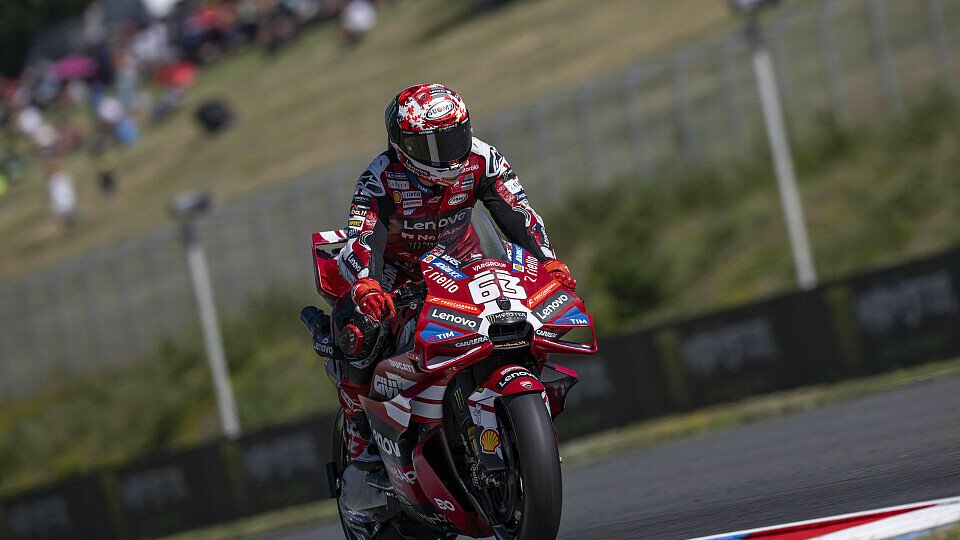 Francesco Bagnaia triumphiert im Brünn-Sprint, Foto: IMAGO / PsnewZ Francesco Bagnaia triumphiert im Brünn-Sprint, Foto: IMAGO / PsnewZ