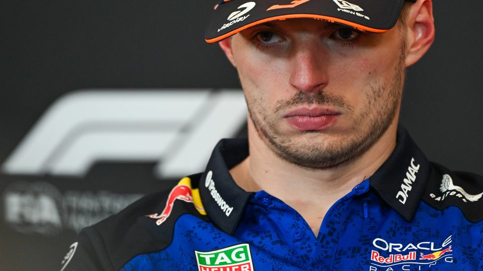 Max Verstappen mit böser Miene Max Verstappen mit böser Miene