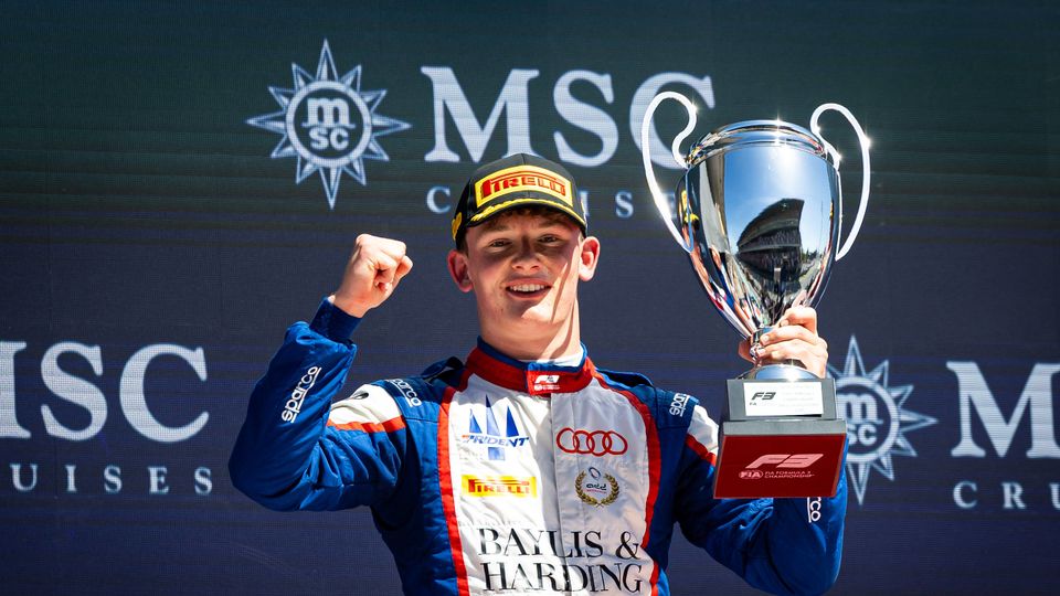Audi-Junior Freddie Slater jubelt auf dem F3-Podium
