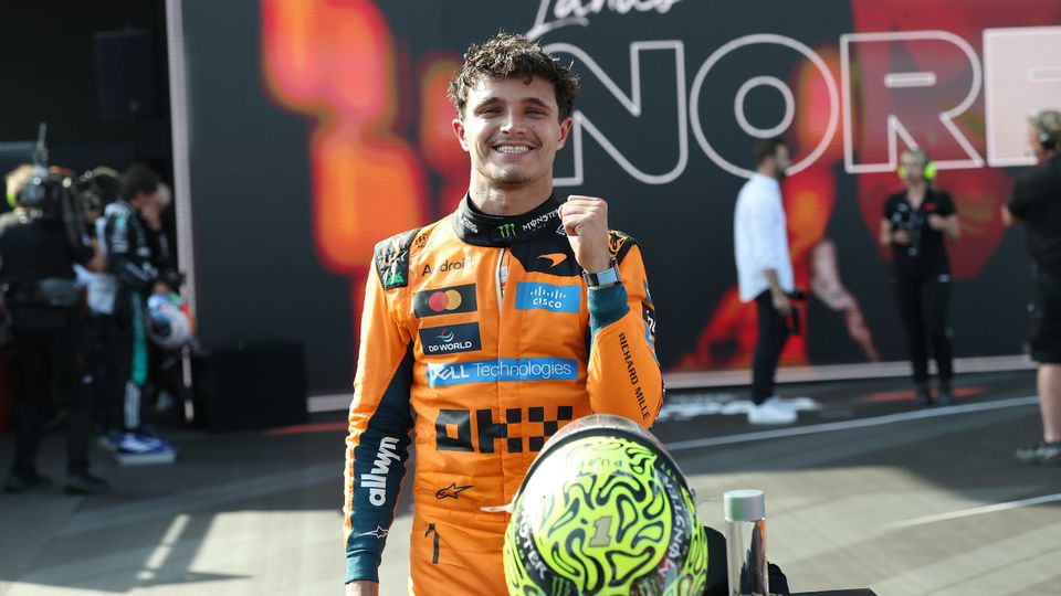 Lando Norris nach seinem Sieg in Ungarn Lando Norris nach seinem Sieg in Ungarn