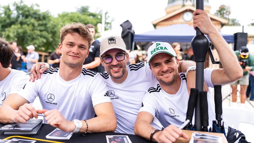 Ralf Aron, Maximilian Götz und Lucas Auer bei den 12h Bathurst