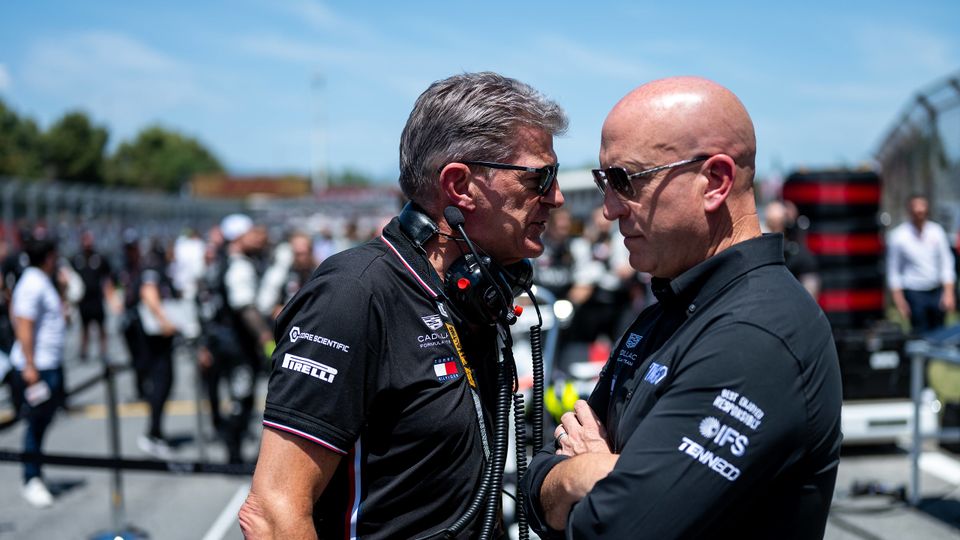 Cadillac-Teamchef Graeme Lowdon im Gespräch mit CEO Dan Towriss
