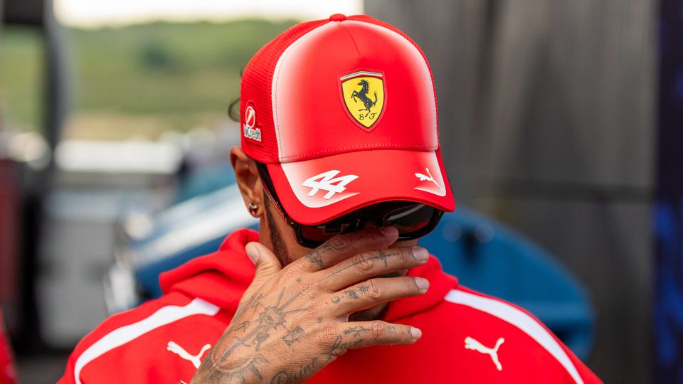 Lewis Hamilton im Formel-1-Paddock Lewis Hamilton im Formel-1-Paddock