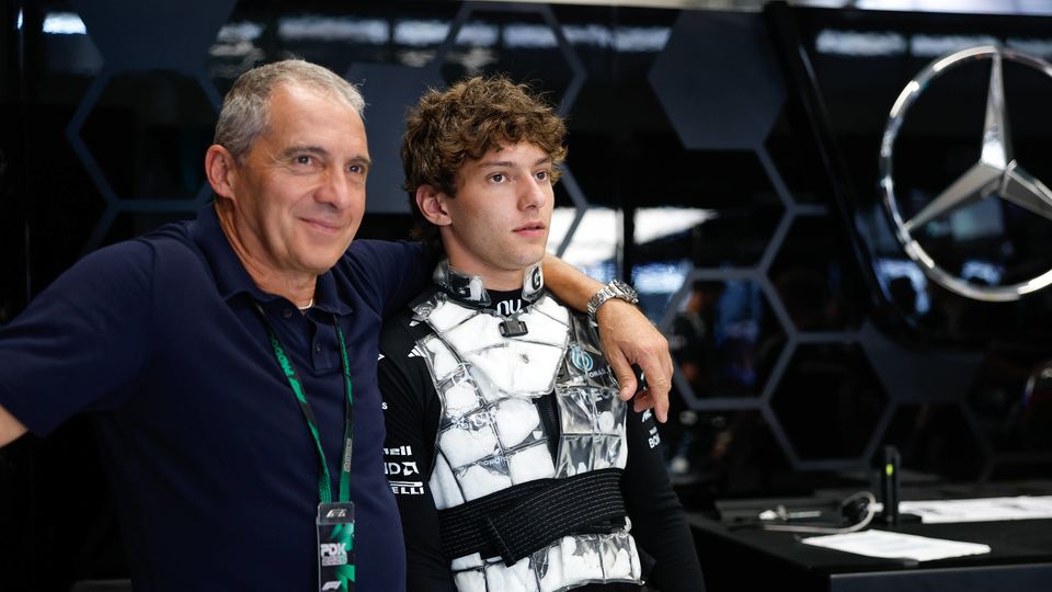 Kimi Antonelli und Vater Marco bei der Formel 1