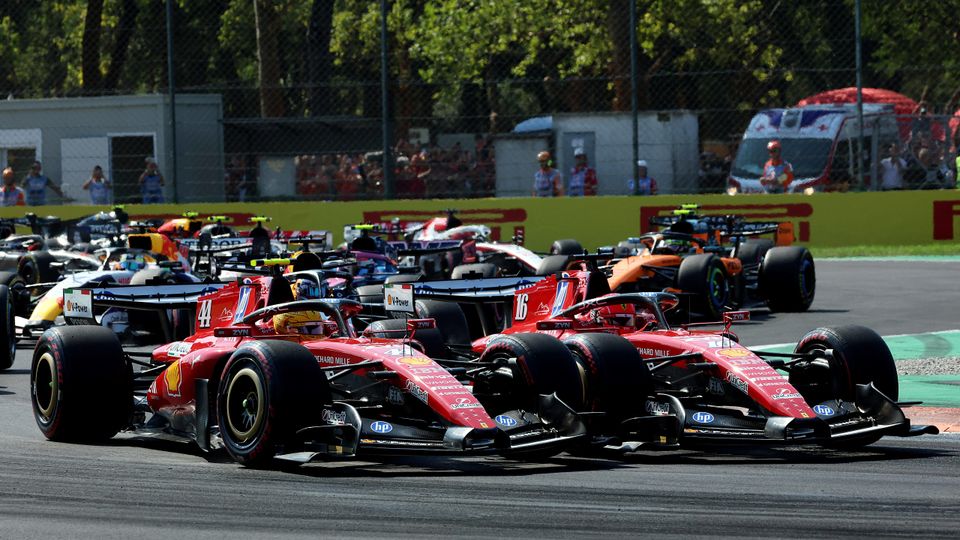 Duell zwischen Lewis Hamilton und Charles Leclerc Duell zwischen Lewis Hamilton und Charles Leclerc