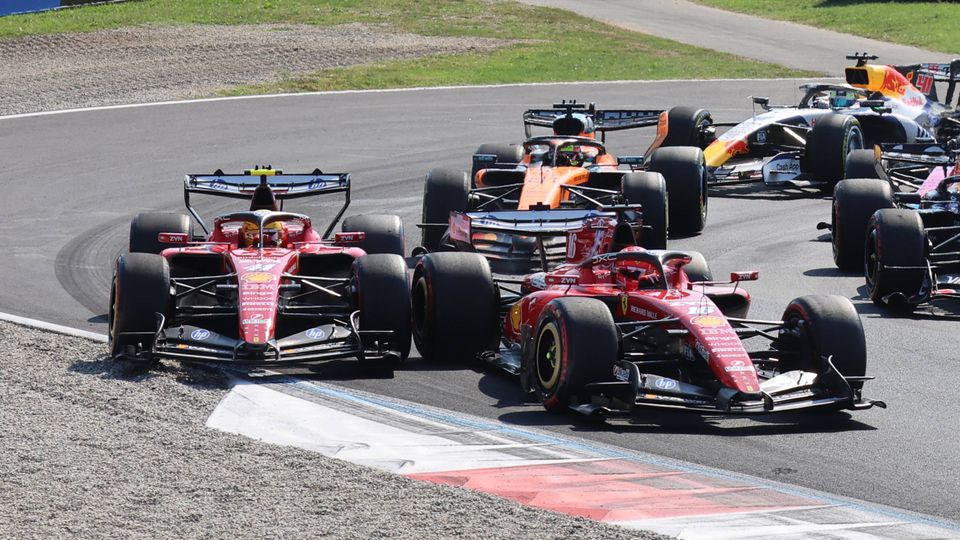 Charles Leclerc und Lewis Hamilton beim Italien GP