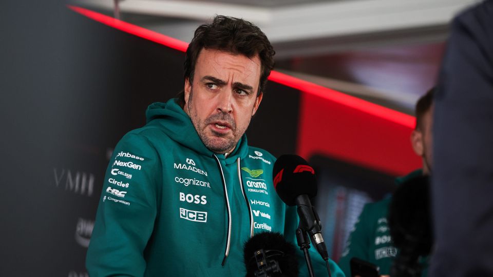 Fernando Alonso (Aston Martin Honda) bei einem Interview beim Formel-1-Wochenende in Zandvoort (Niederlande) 2026; Portrait. Fernando Alonso (Aston Martin Honda) bei einem Interview beim Formel-1-Wochenende in Zandvoort (Niederlande) 2026; Portrait.