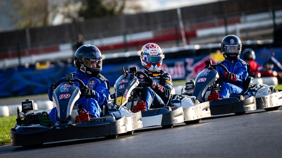 Max Verstappen beim Kartrennen Max Verstappen beim Kartrennen
