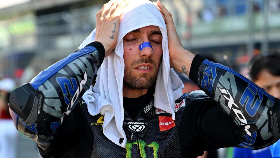 Alex Rins wird vor dem MotoGP-Wochenende in Österreich von unerklärlichen Kopfschmerzen geplagt, Foto: IMAGO / PRESSE SPORTS