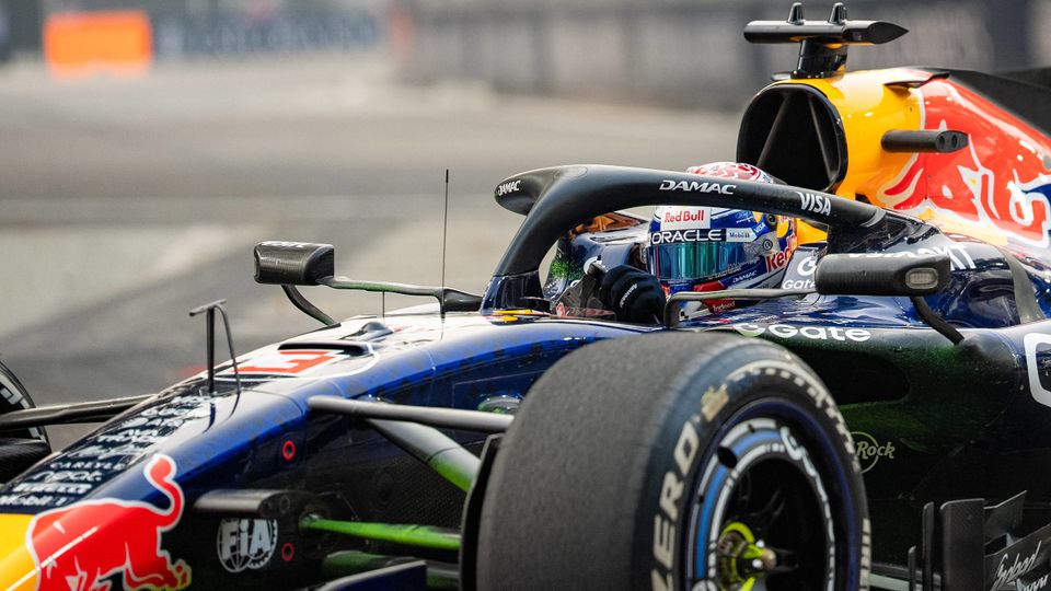 Max Verstappen im Red Bull in Singapur Max Verstappen im Red Bull in Singapur